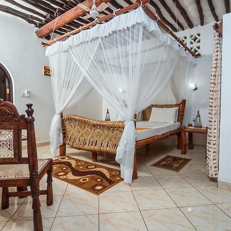 Diani Beach-Villa Kirsch Galu Luaran gambar