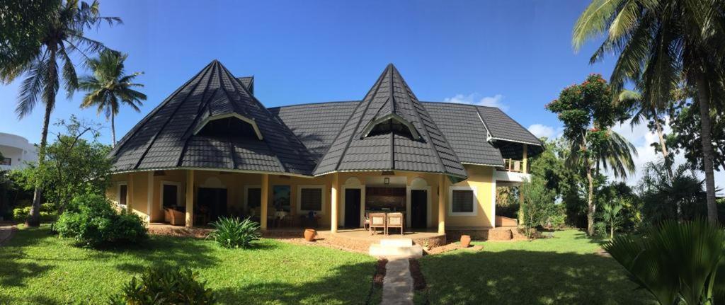 Diani Beach-Villa Kirsch Galu Luaran gambar